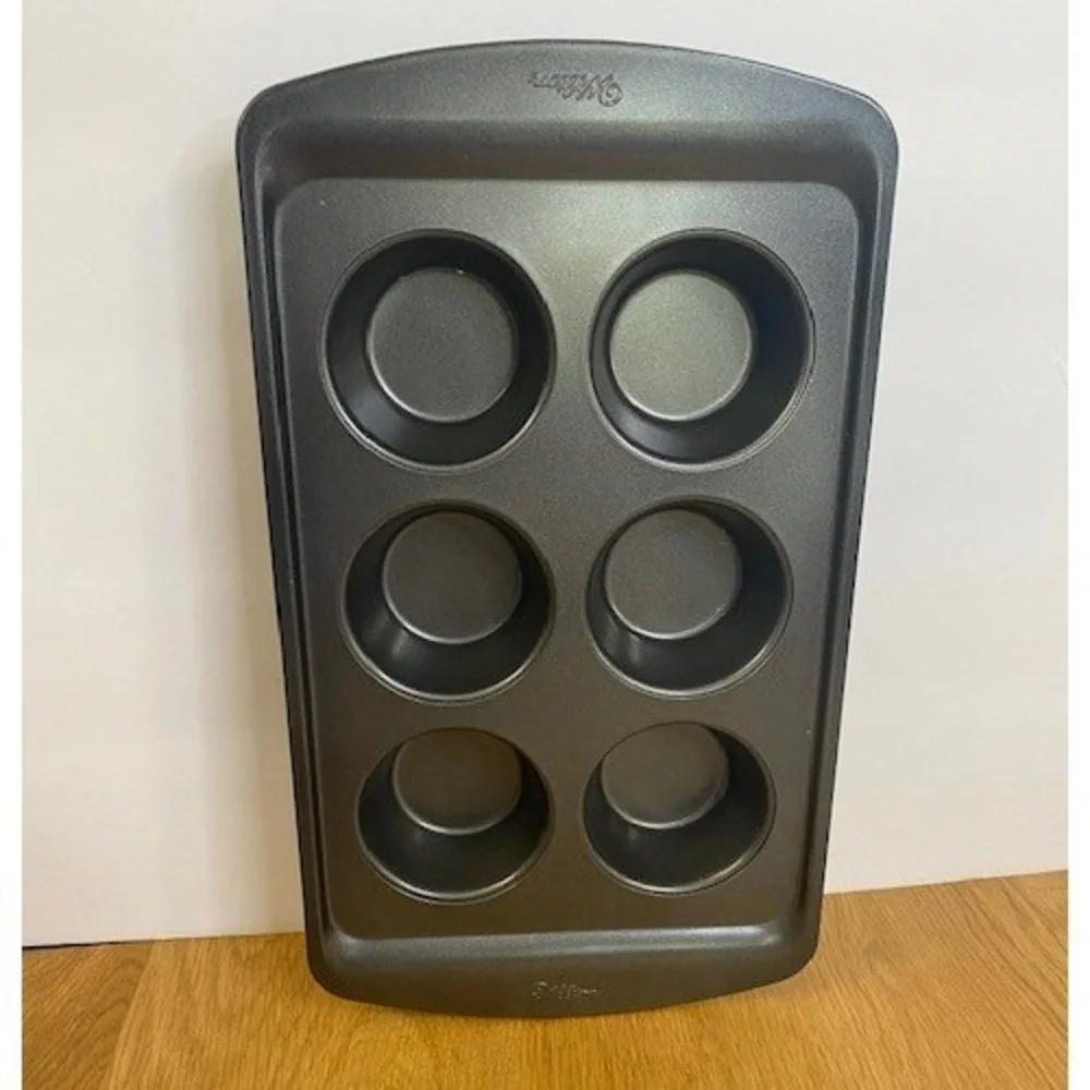 Wilton Jumbo Muffin Pan Unisex 6 Cup Gray Excellent Non-Stick‎ Steel Bakeware